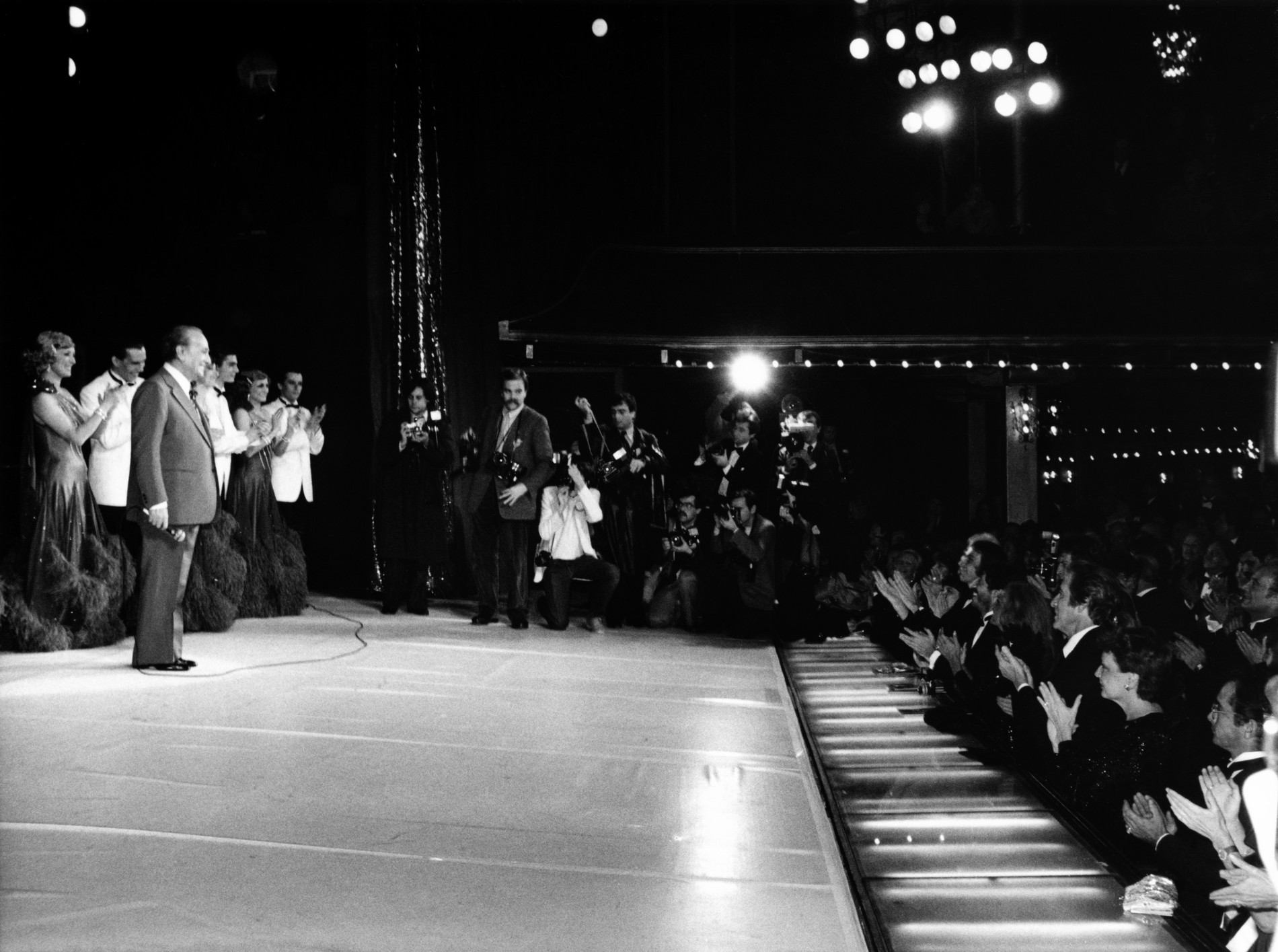 1982.11.09Tableau5CDPetPublicVIPauFinalnum01