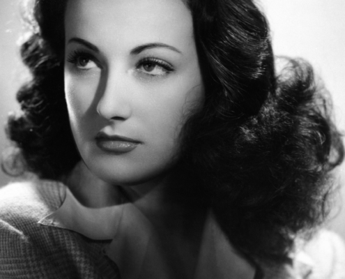 1942LiliaVettiClichesStarParisSerie6636Num001