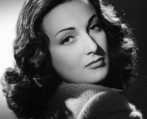 1942LiliaVettiClichesStarParisSerie6636Num004