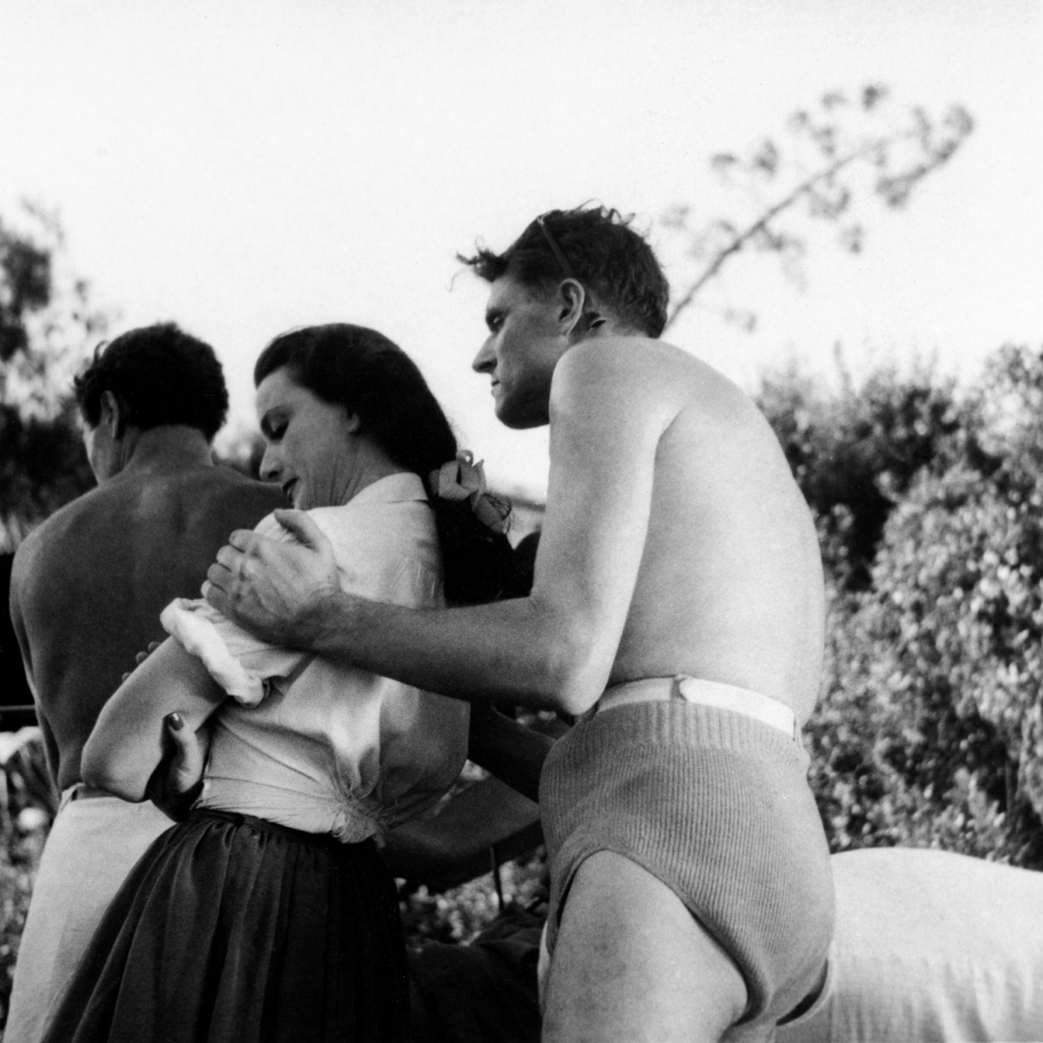 1946.07FilmLeChanteurInconnuPauseTournageNiceNum04