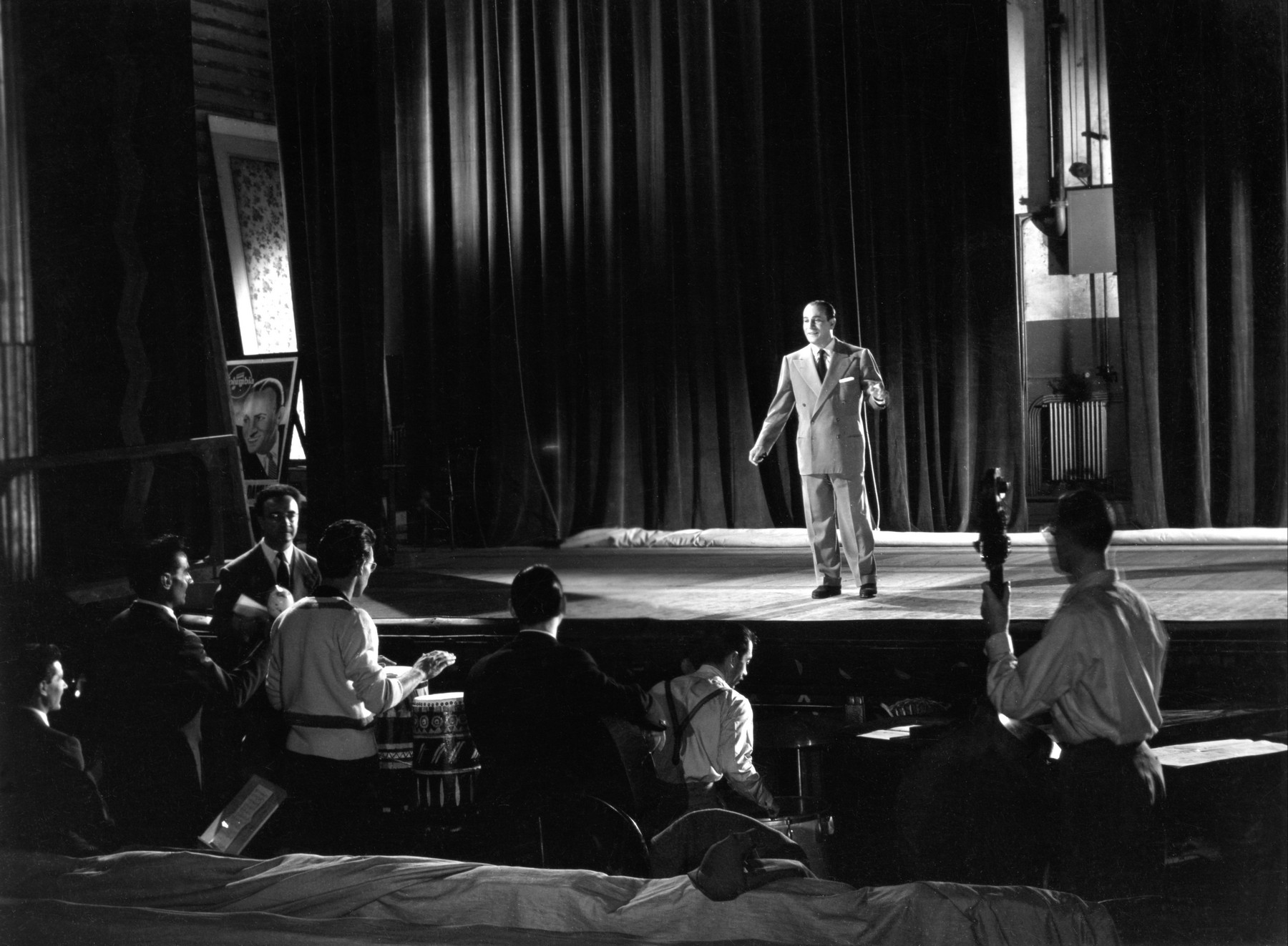 1947FilmLeChanteurInconnuNum010