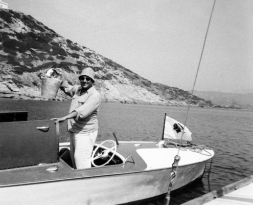 1956.08TinoRossiEtLiliaEnChrisCraftNum001