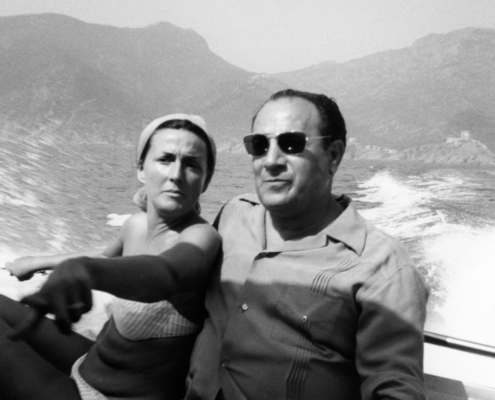 1956.08TinoRossiEtLiliaEnChrisCraftNum003