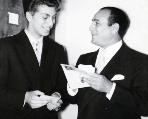 1955.10.20TinoRossiAncienneBelgiqueSeanceDeDedicaceNum01