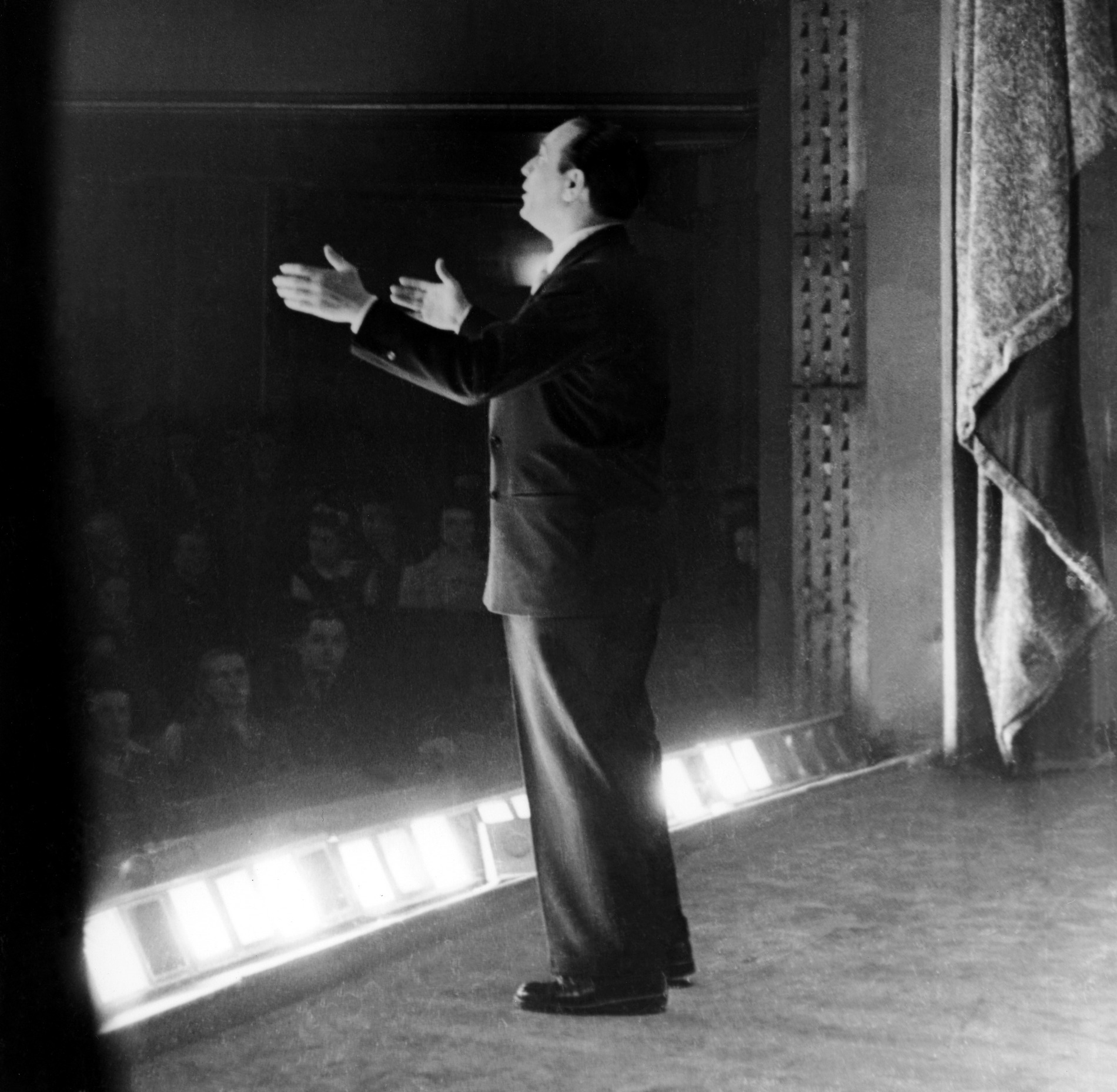 1946.03TinoRossiGalaABCnum002