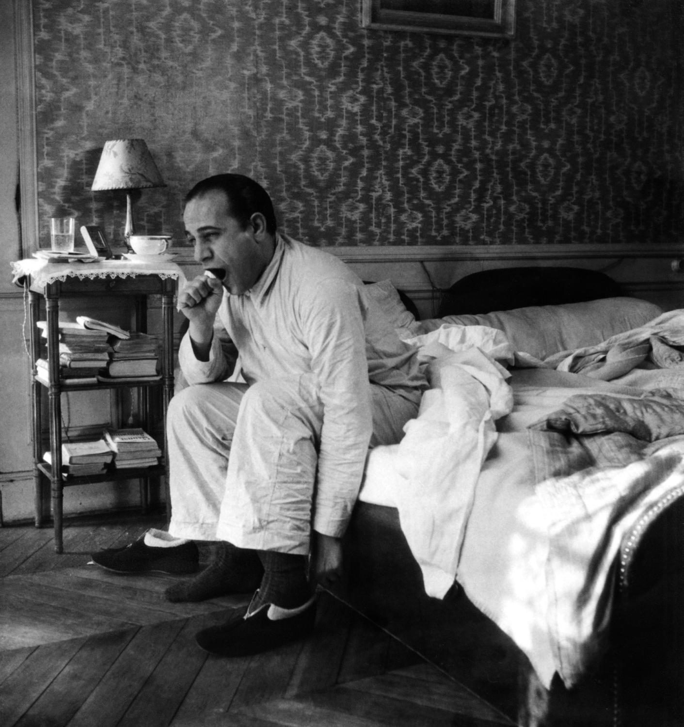1947.01.16TinoRossiUneJourneeNormaleNum003