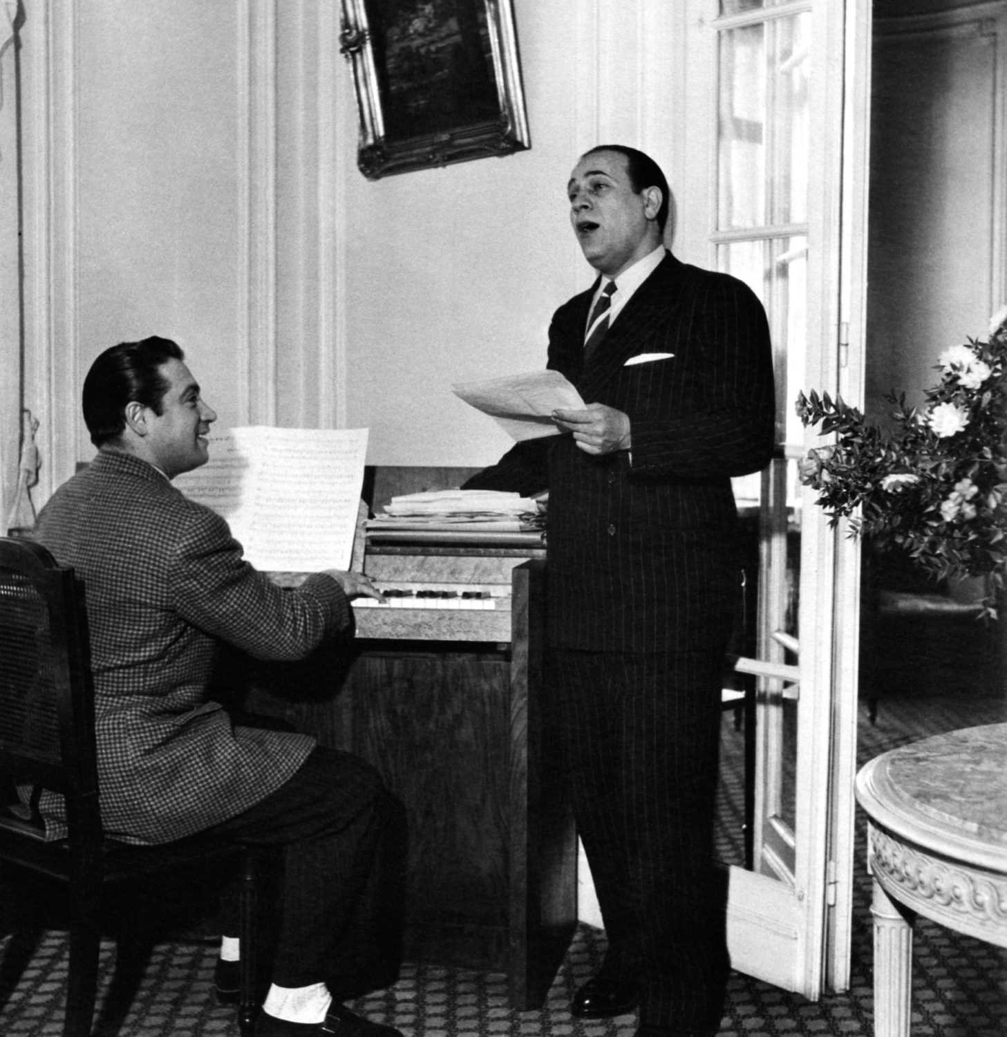 1947.01.25TinoRossiChezLuiRepetitionAvecHenriBourtayreNum001