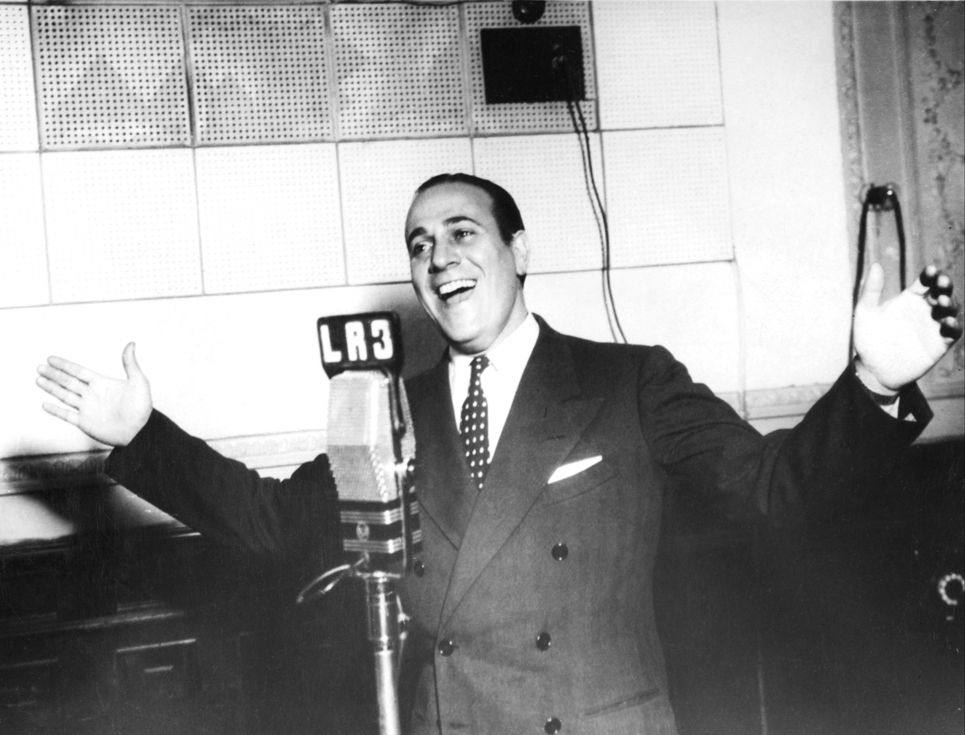 1947TinoRossiRadioArgentineLR3n01
