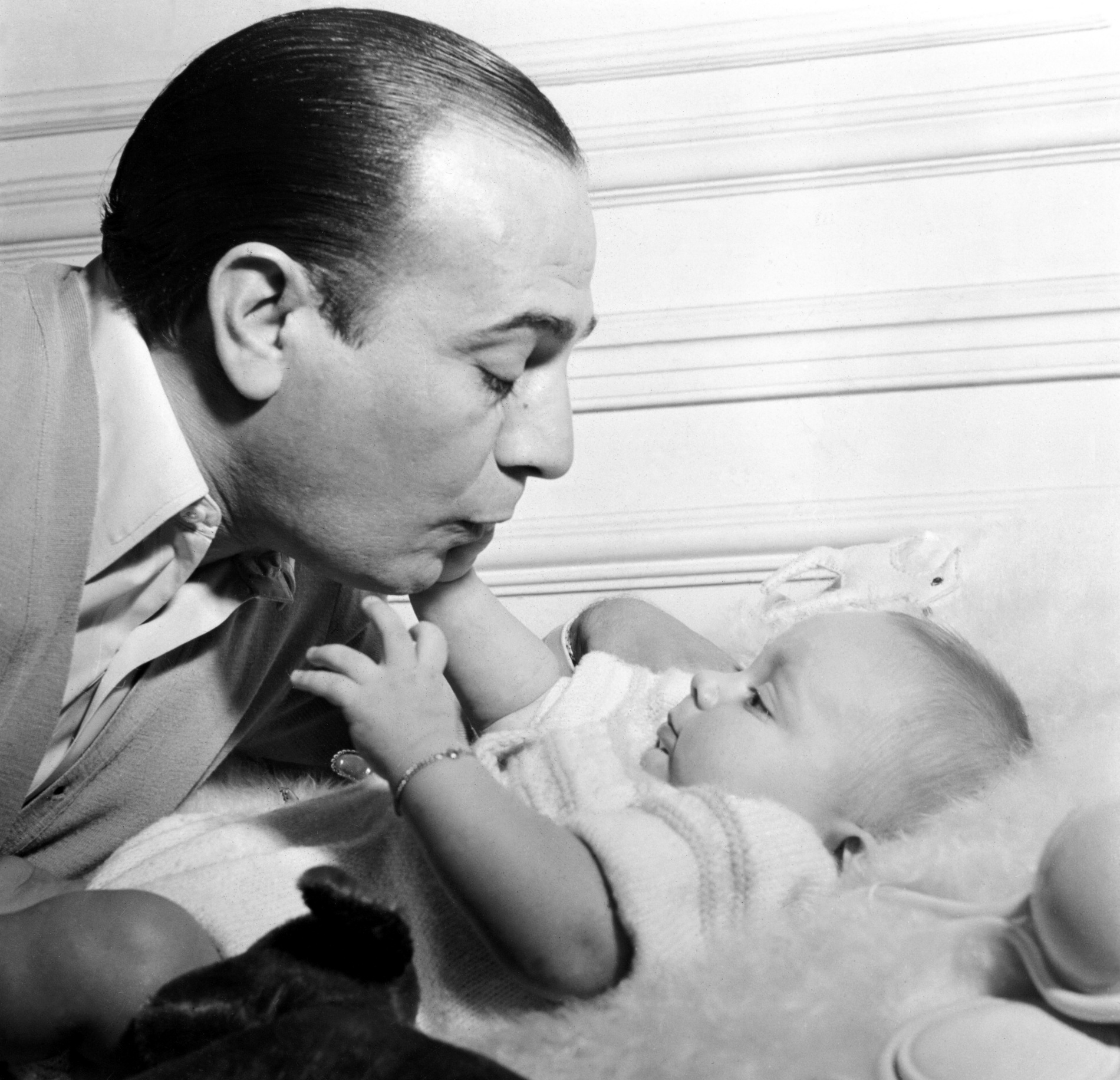 1948.12TinoRossiEtLaurent7MoisNum001