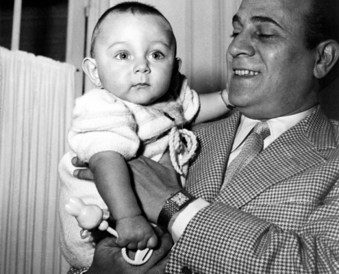 1949.01TinoRossiEtLaurent8MoisNum002