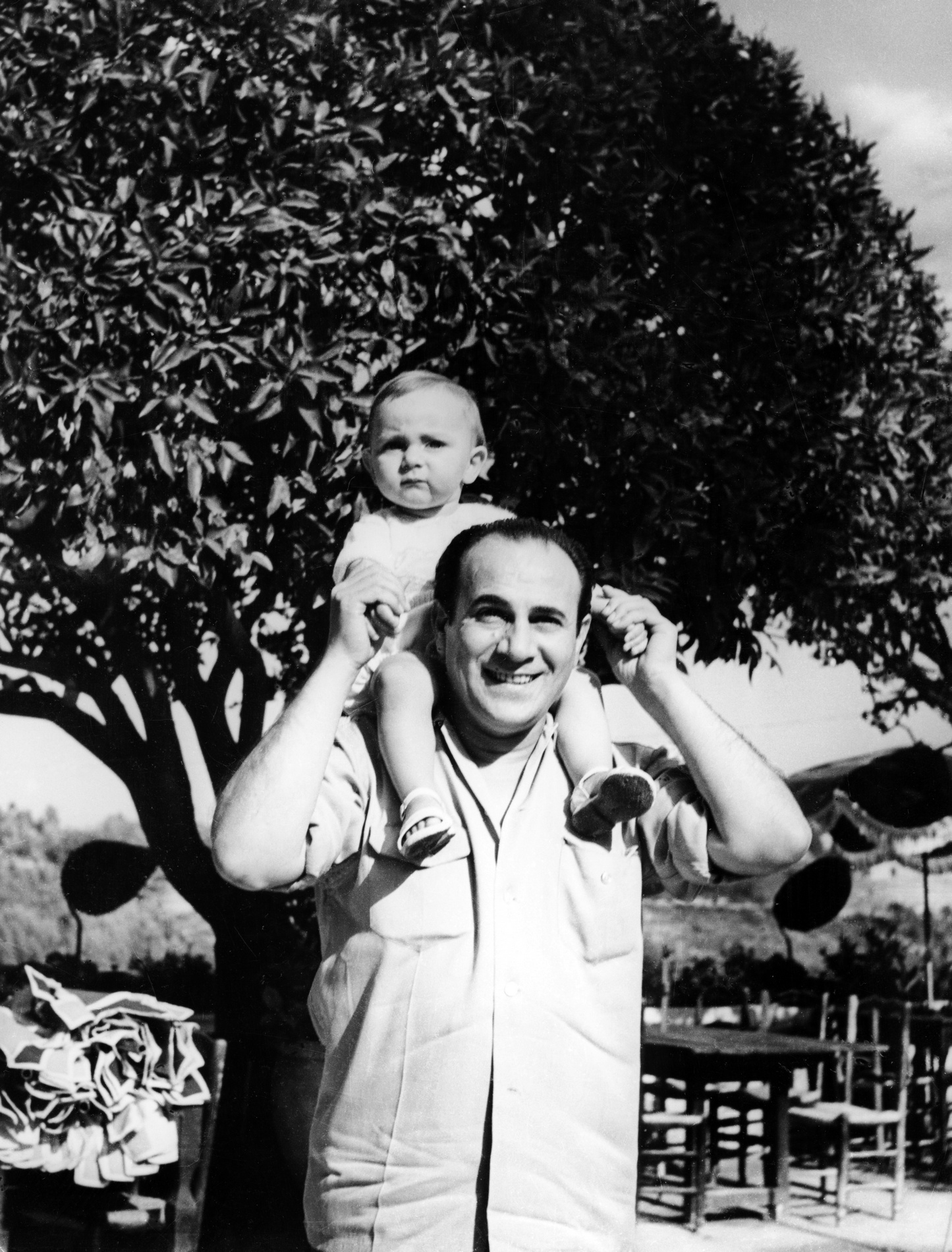 1949.09TinoRossiLaurentStPaulDeVence001