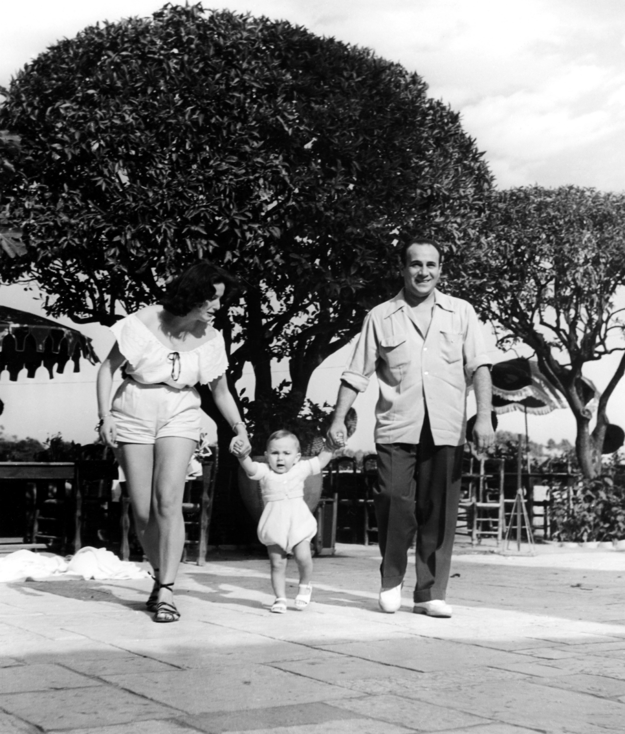 1949.09TinoRossiLaurentStPaulDeVence003