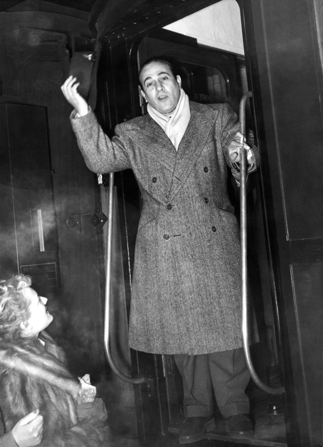 1950.01.20TinoRossiDepartPourLeCanadaNum002