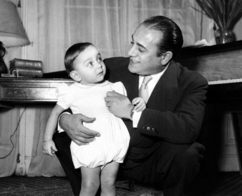 1950.01.eTinoRossiLaurentChezLuiRueDeBerriNum001