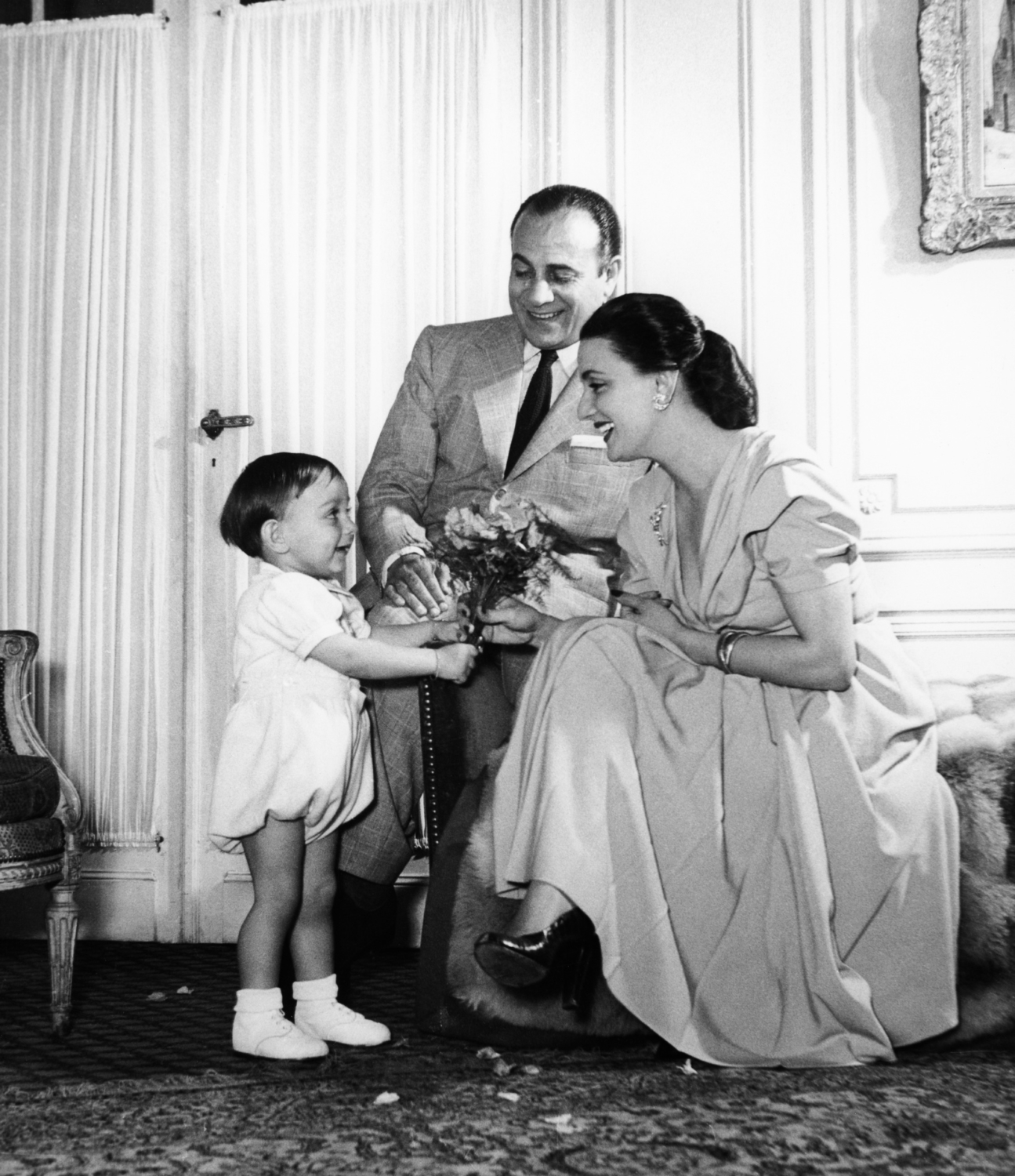 1950.05.24TinoRossiLaurentLiliaRueDeBerriFeteDesMeresNum001