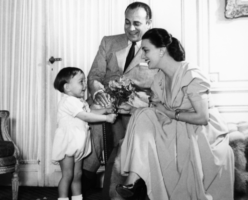 1950.05.24TinoRossiLaurentLiliaRueDeBerriFeteDesMeresNum001