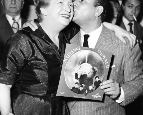 1953.11TinoRossiMarianneOswald02