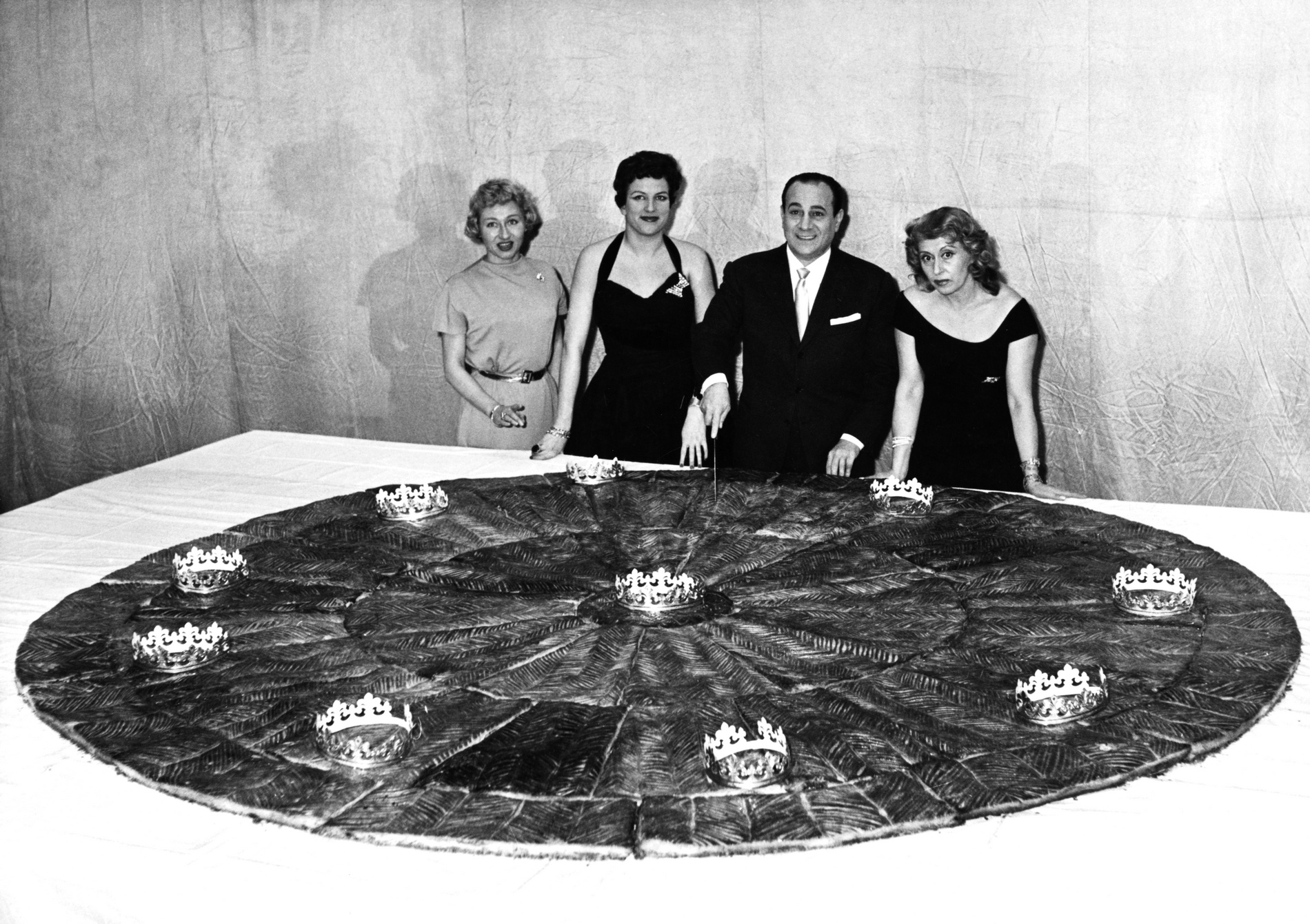 1958.01.22TinoMogadorGaletteGeanteNBF002