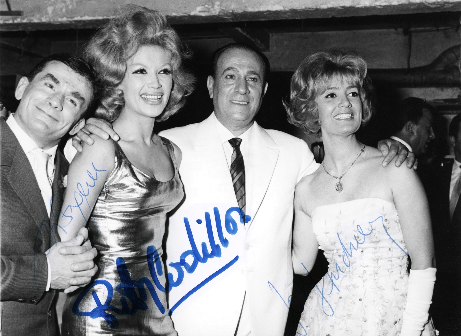 1963.10.04TinoRossiBaquetCadillacAndrieuTDG001