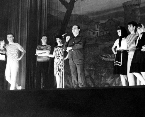 1965.11.18OperetteLeTempsDesGuitaresRochefortTheatreApolloNum06Ex030