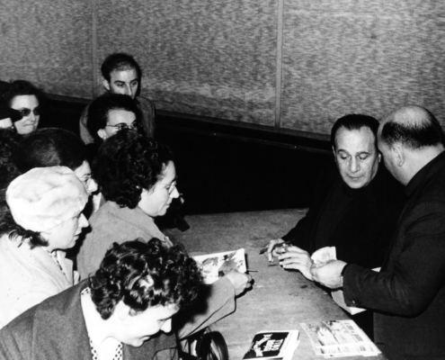 1965.11.18OperetteLeTempsDesGuitaresRochefortTheatreApolloNum13Ex002