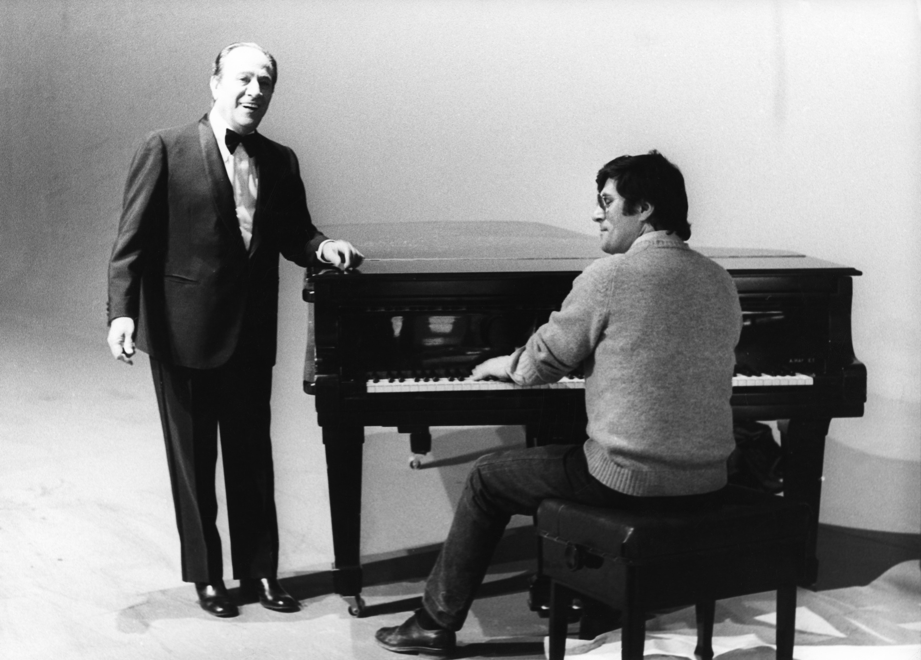 1973.04ShowAvertyRepetitionPiano001