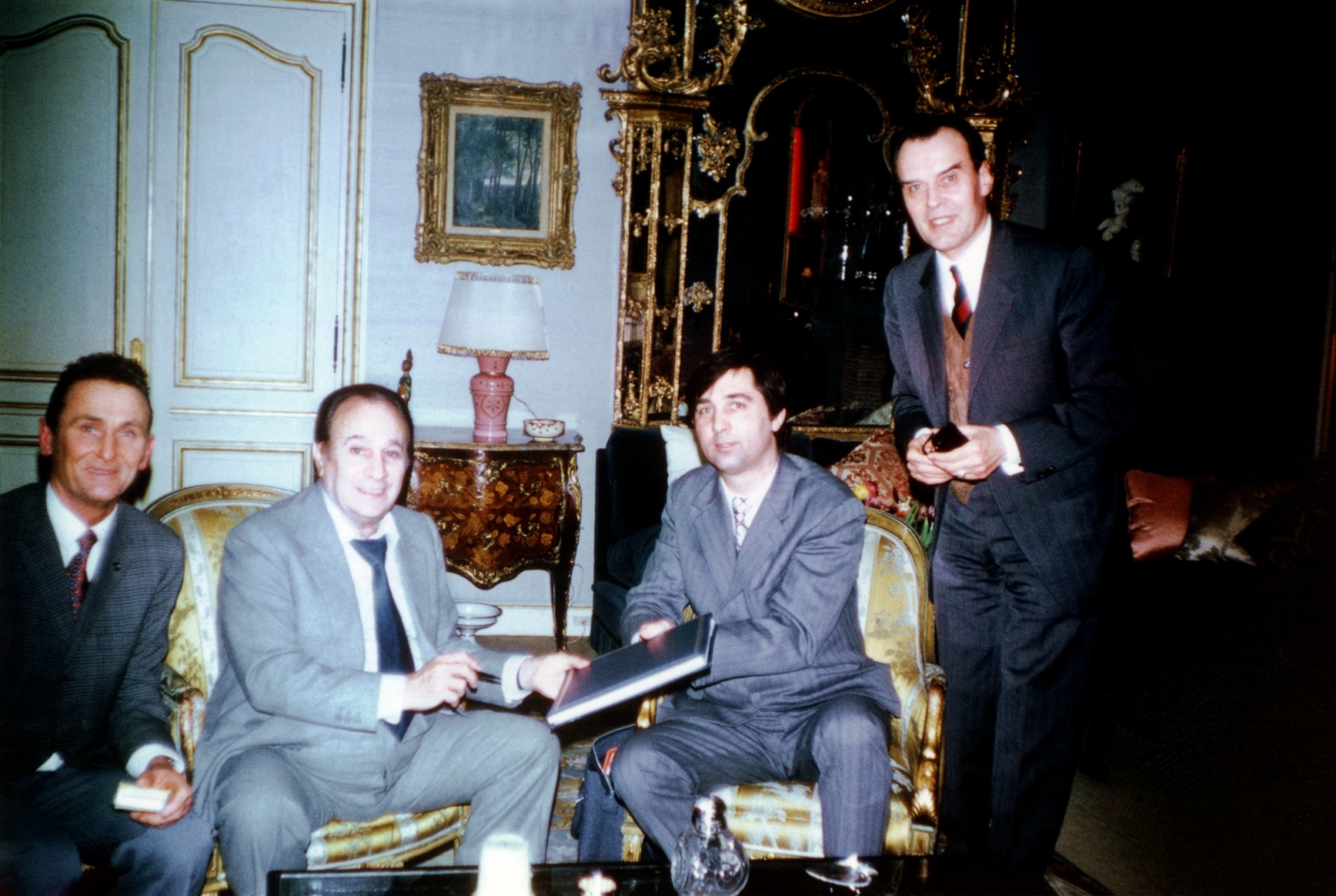 1975.02.16TinoRossiTinorossistesNeuilly03