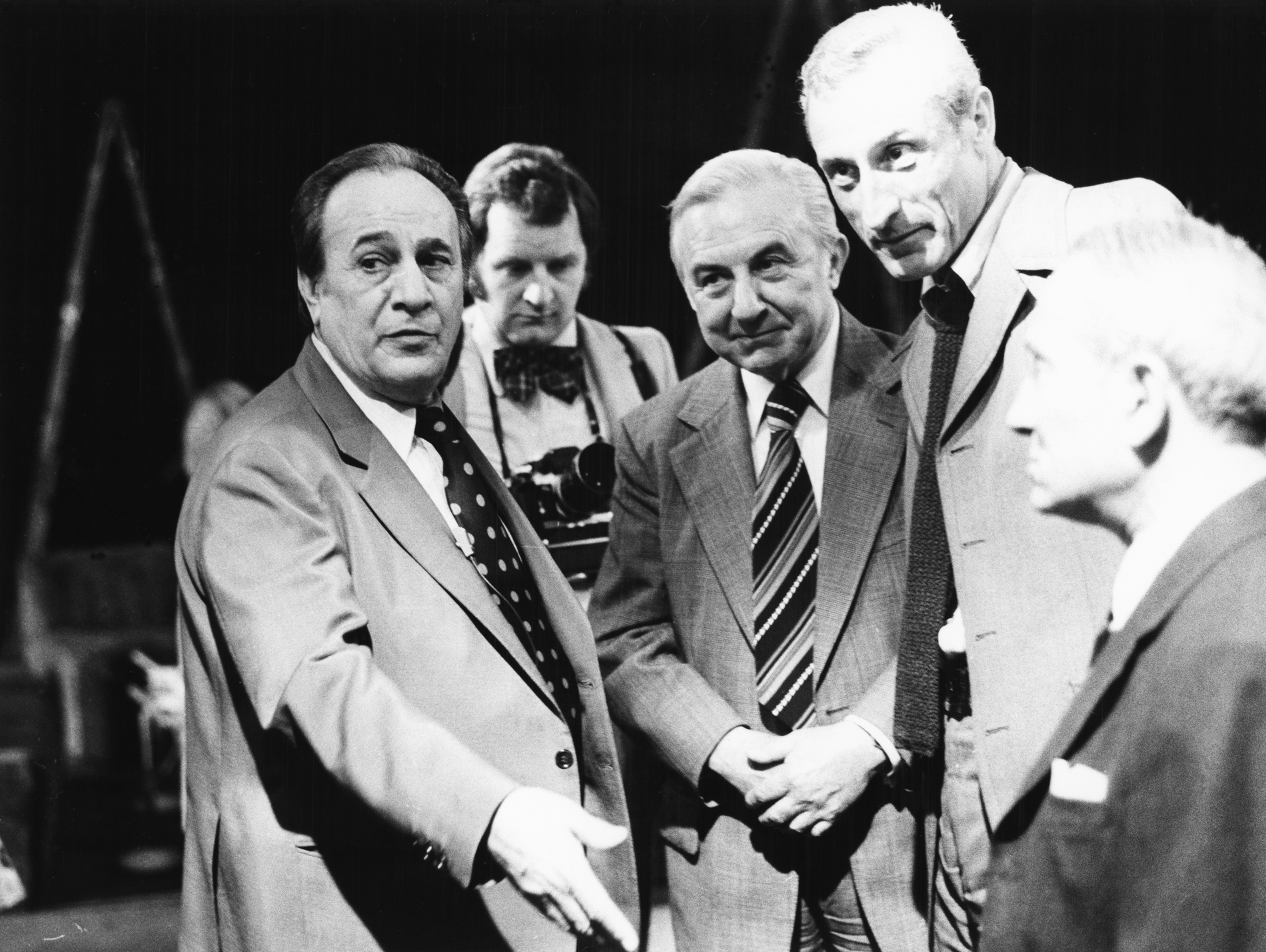 1975.04.29HierAujourdhuiDemainTinoRossiTV004