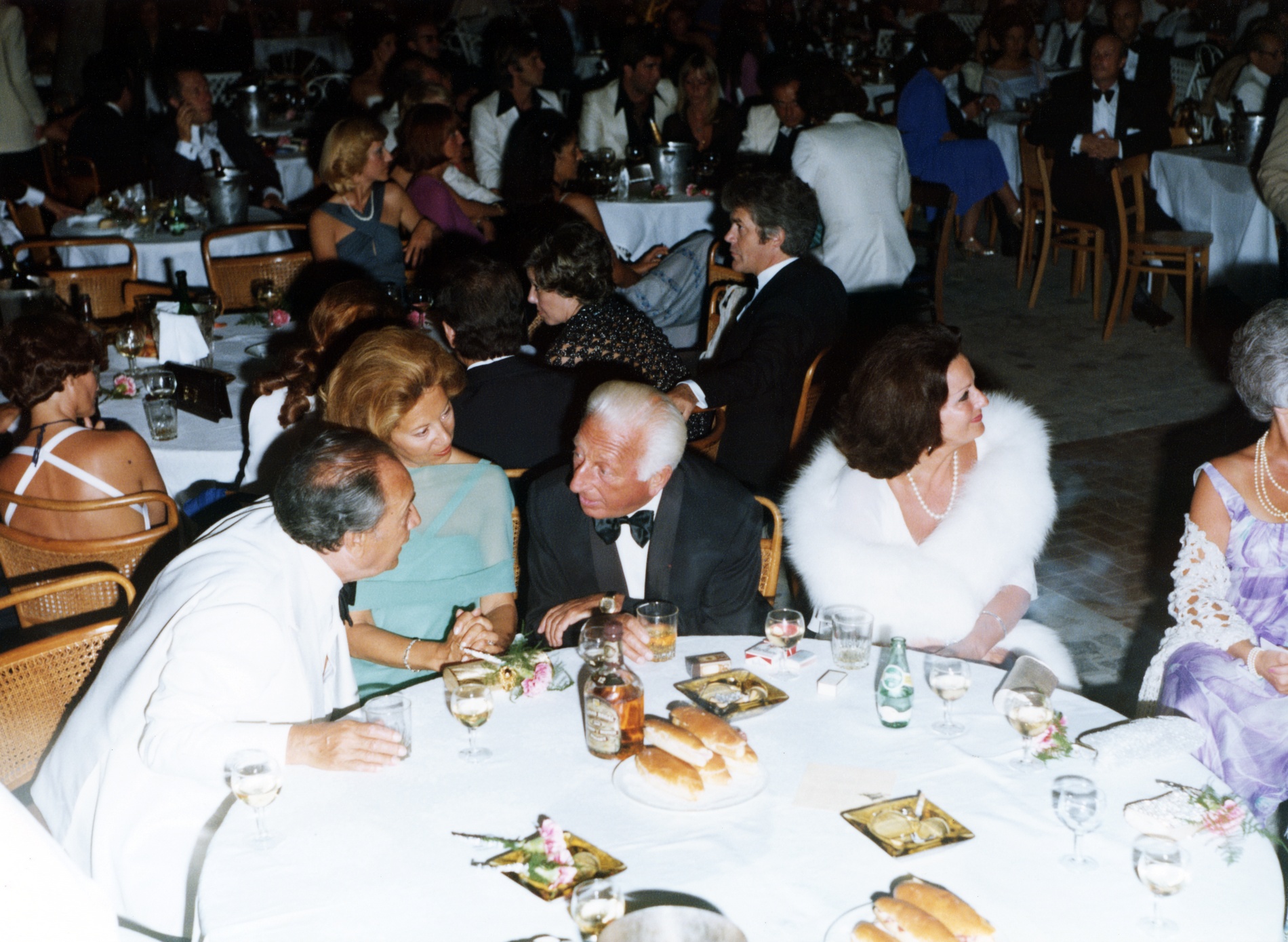 1977.08.15TinoRossiFestivitesAjaccio002