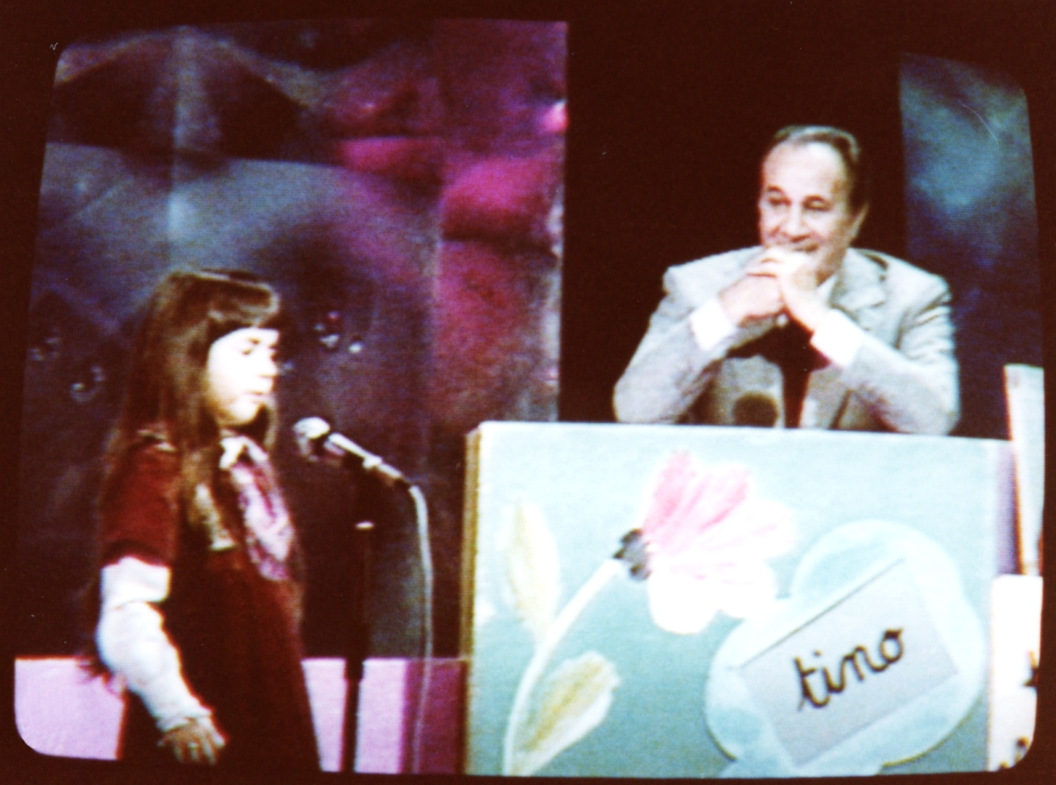 1977.12.11EcoleDesFans001