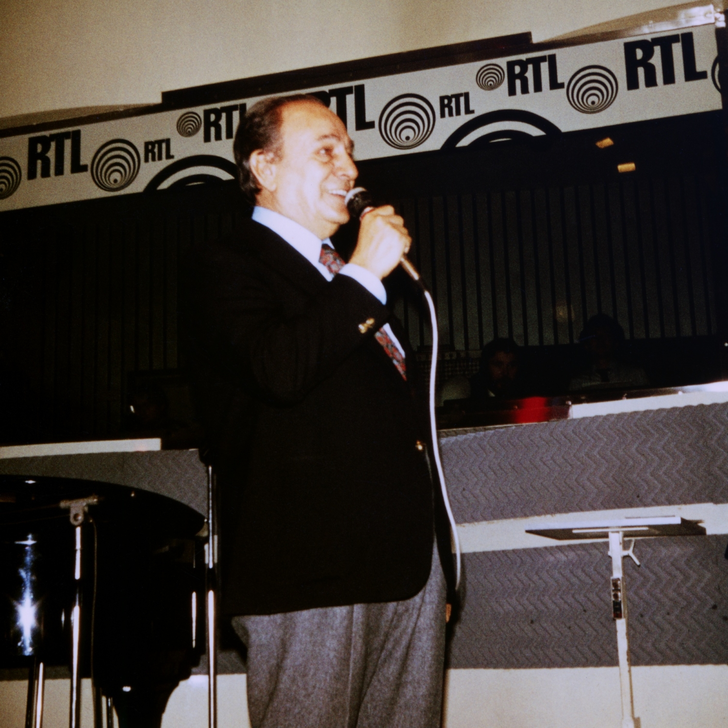 1977.12.20Jour2GrandeParadeRTL-07