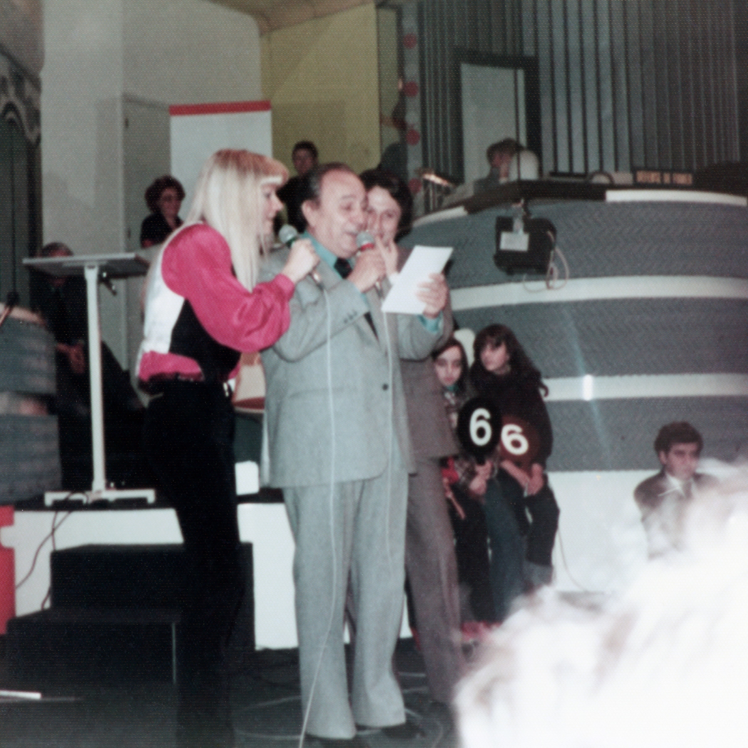 1977.12.21Jour3GrandeParadeRTL-03