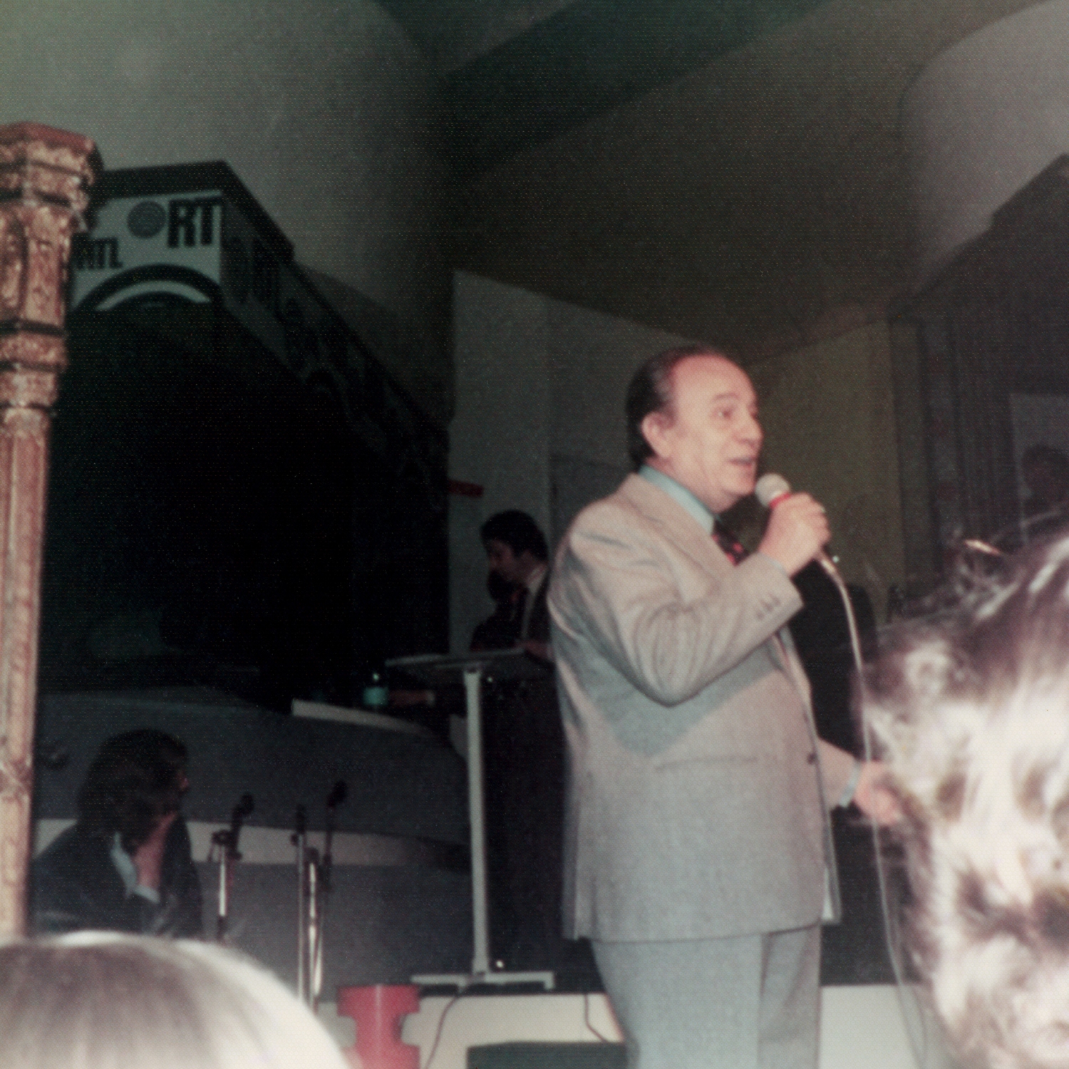 1977.12.21Jour3GrandeParadeRTL-07