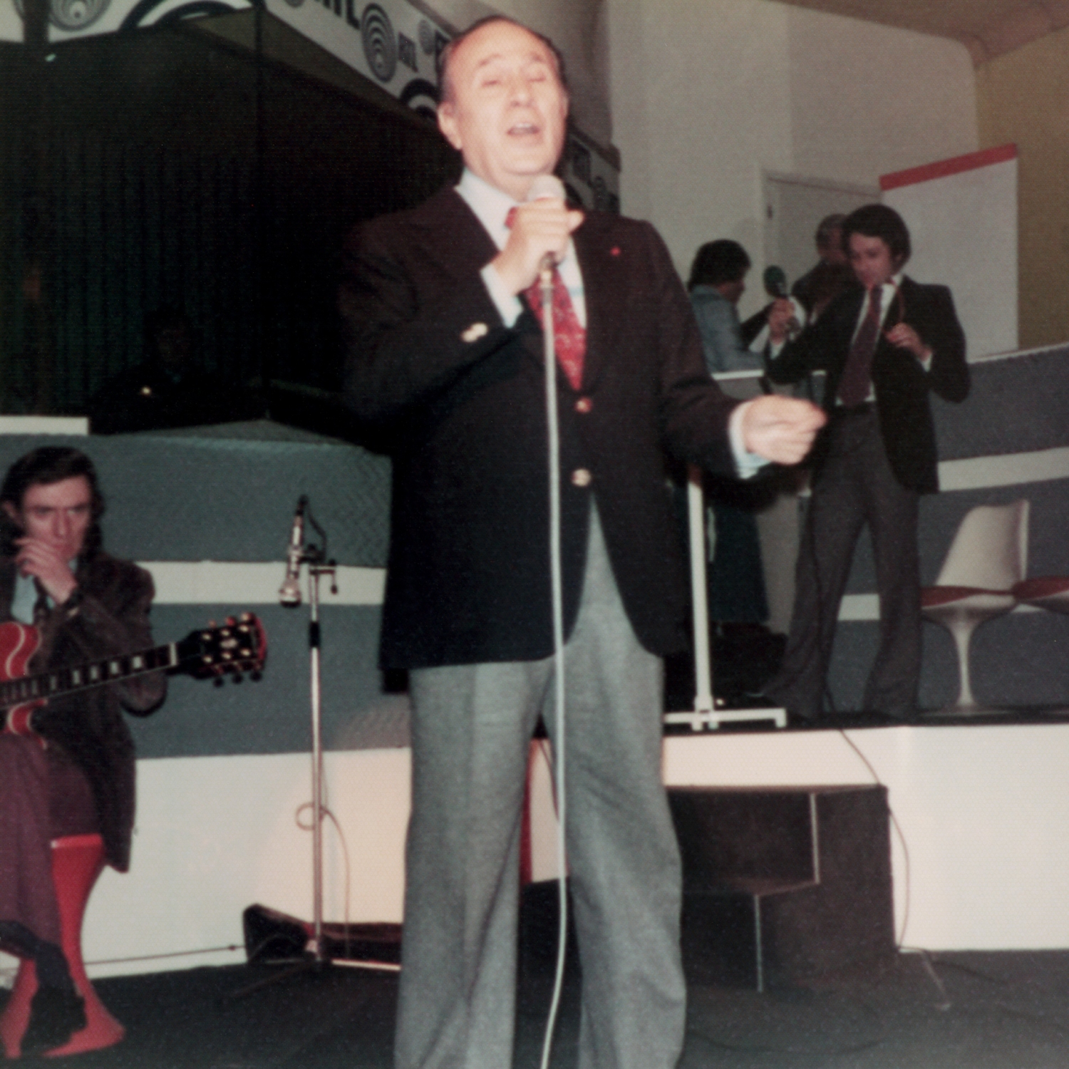 1977.12.22Jour4GrandeParadeRTL-08