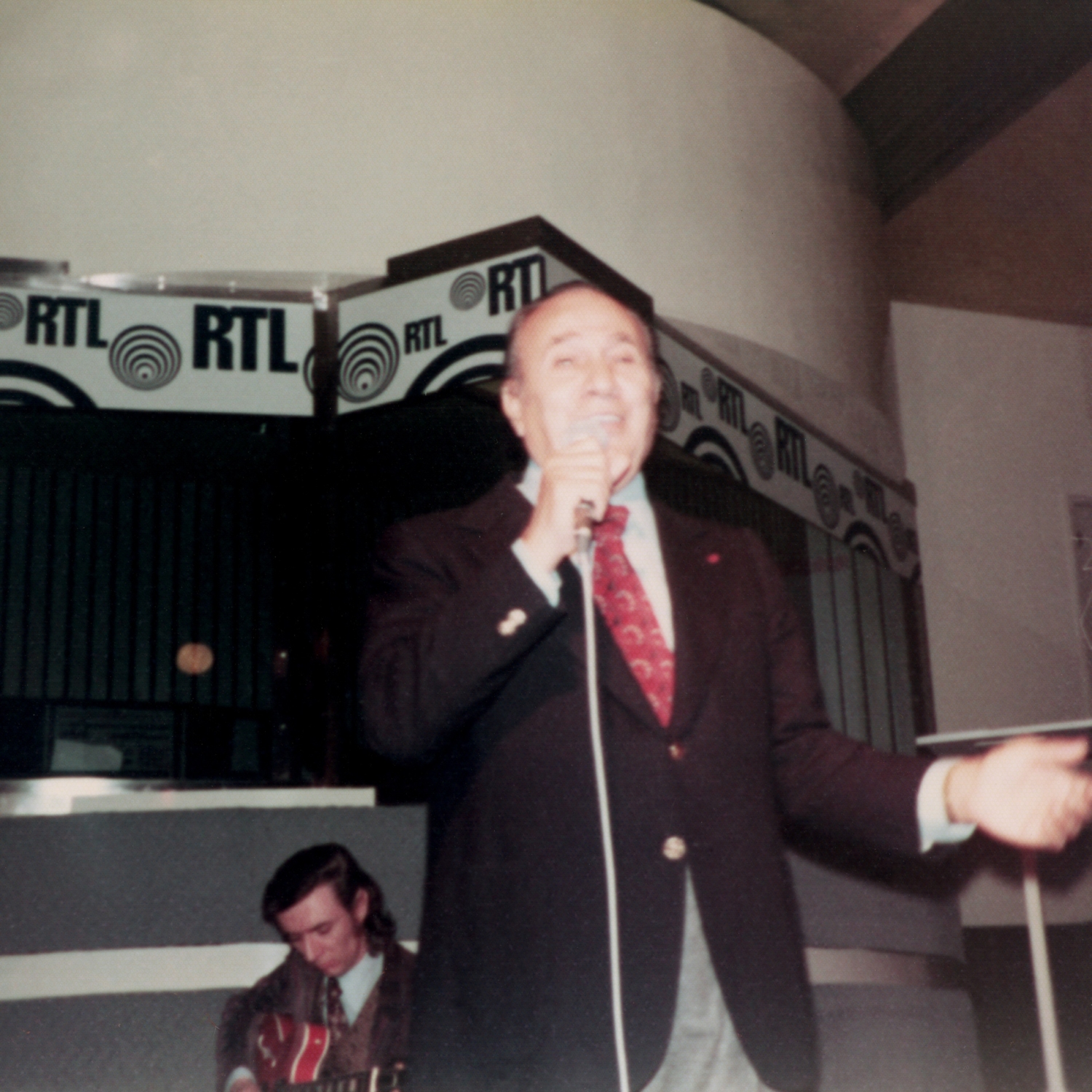 1977.12.22Jour4GrandeParadeRTL-09