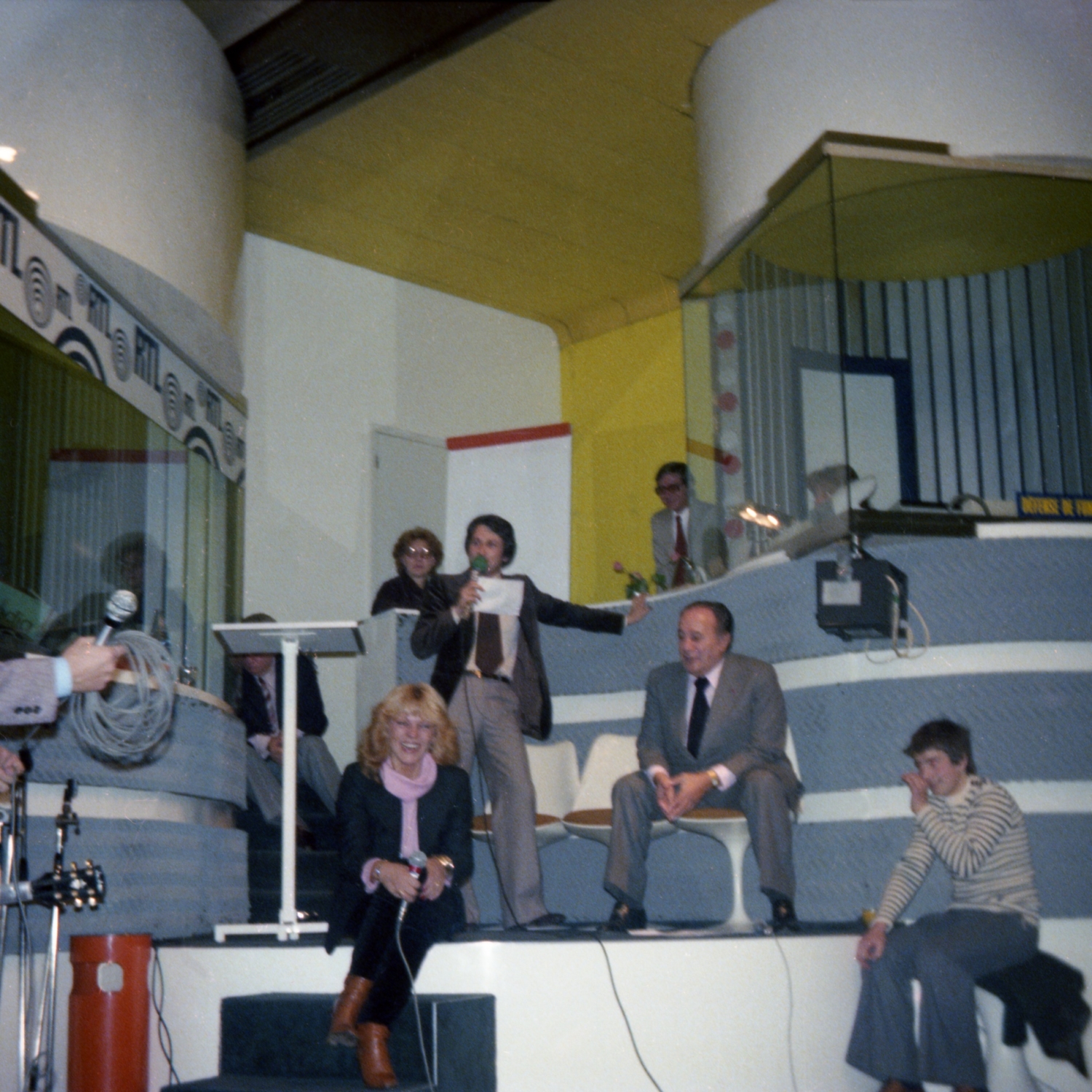 1977.12.23Jour5GrandeParadeRTL-03