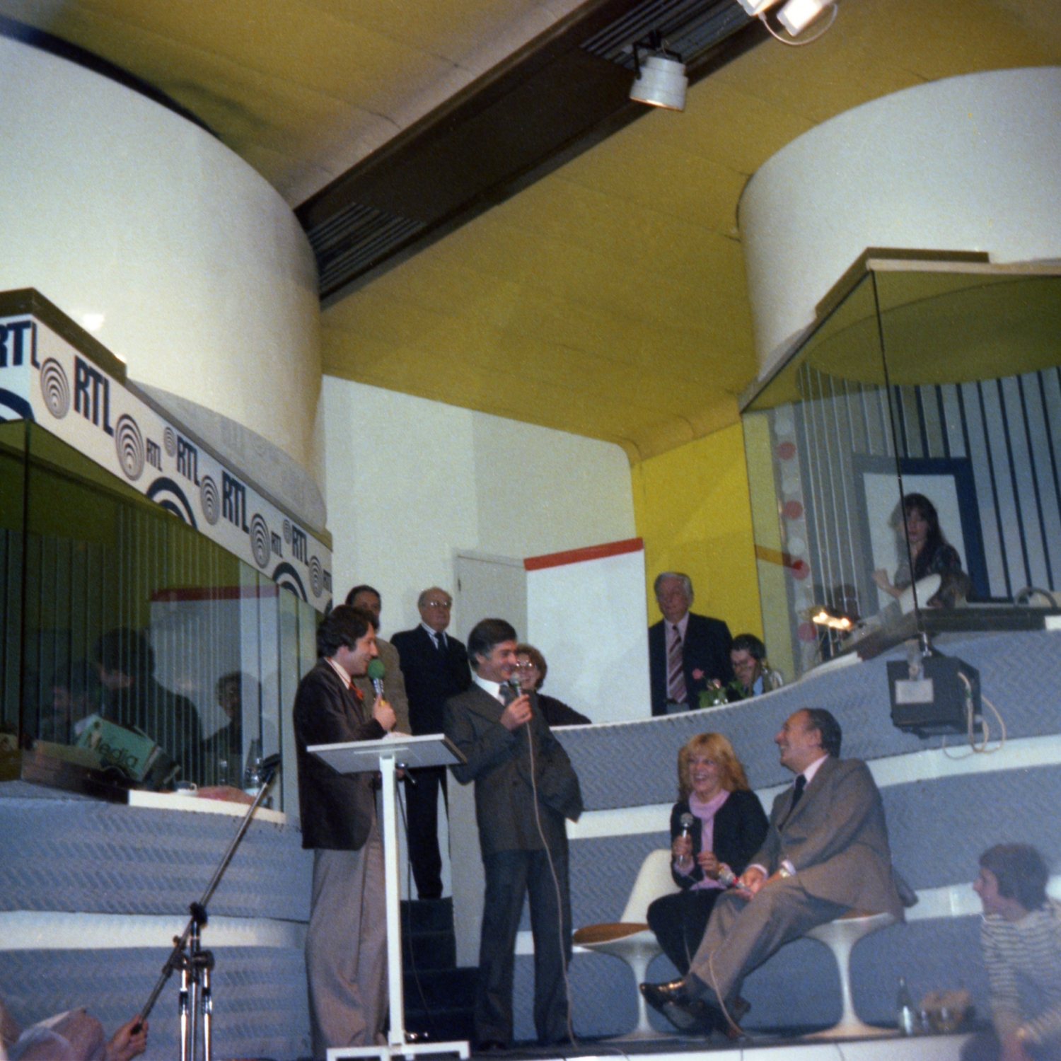 1977.12.23Jour5GrandeParadeRTL-07