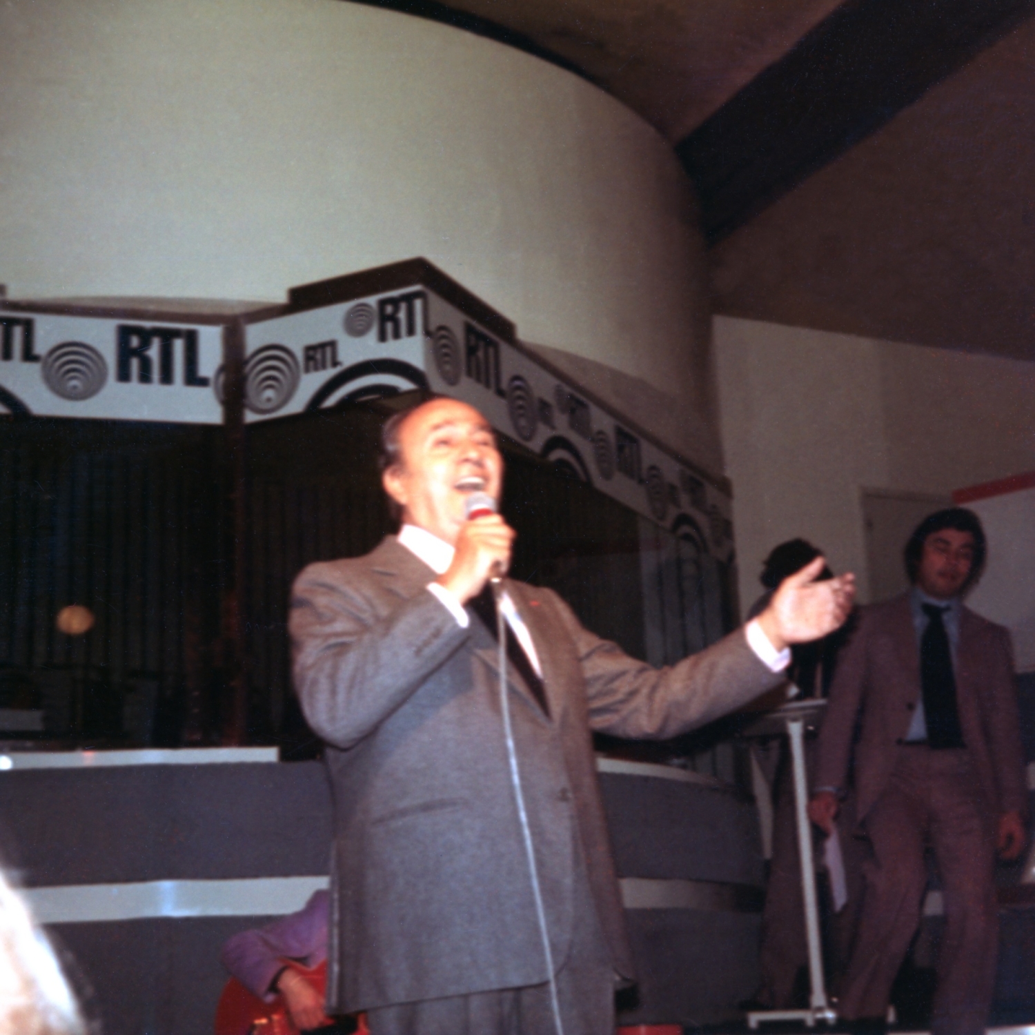 1977.12.23Jour5GrandeParadeRTL-13