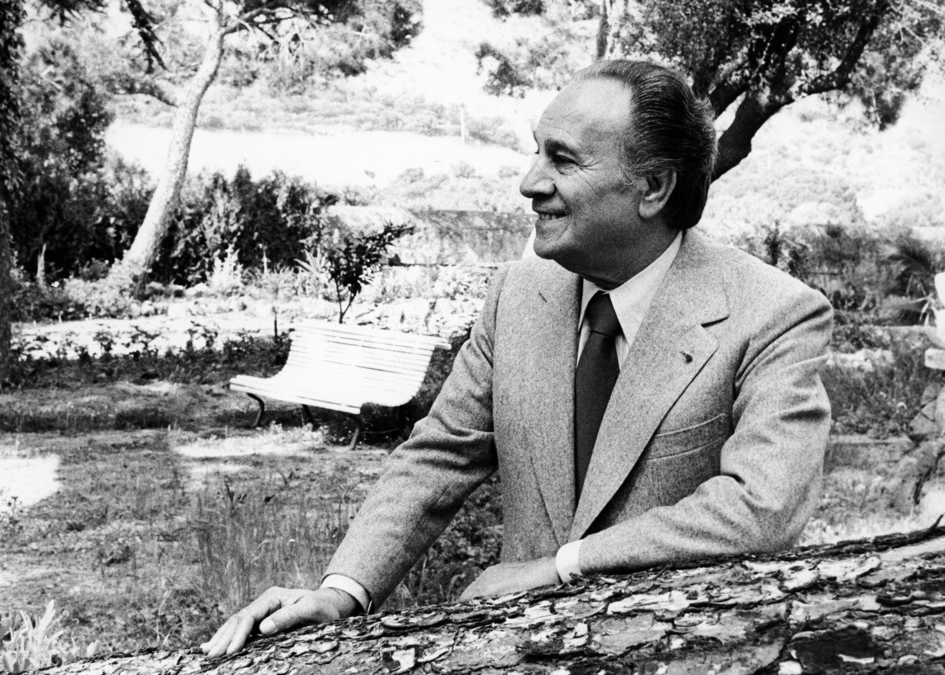 1977SeanceTinoRossiPhotoScudo
