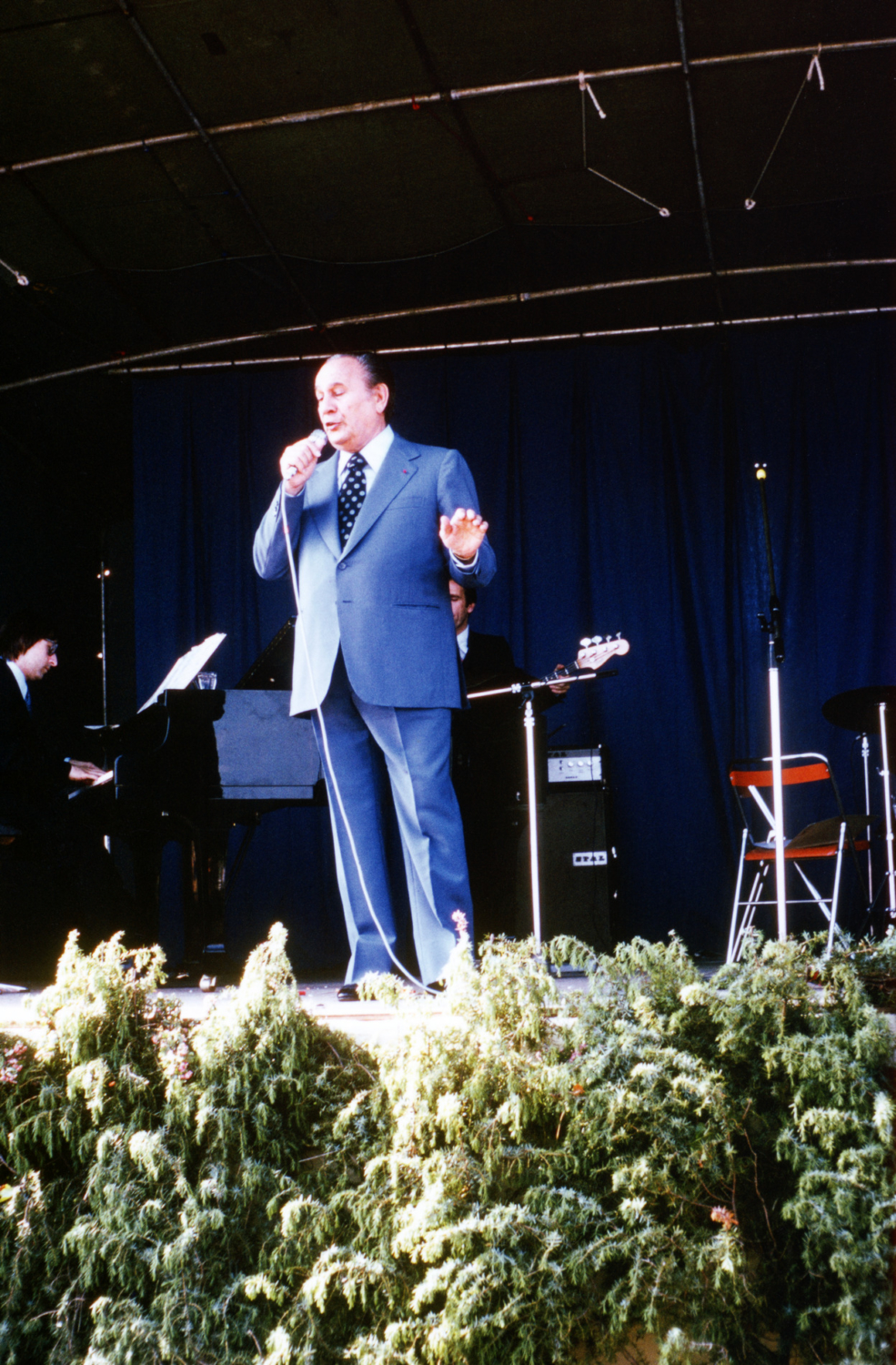 1979.06.03TinoRossiLathusHerb006