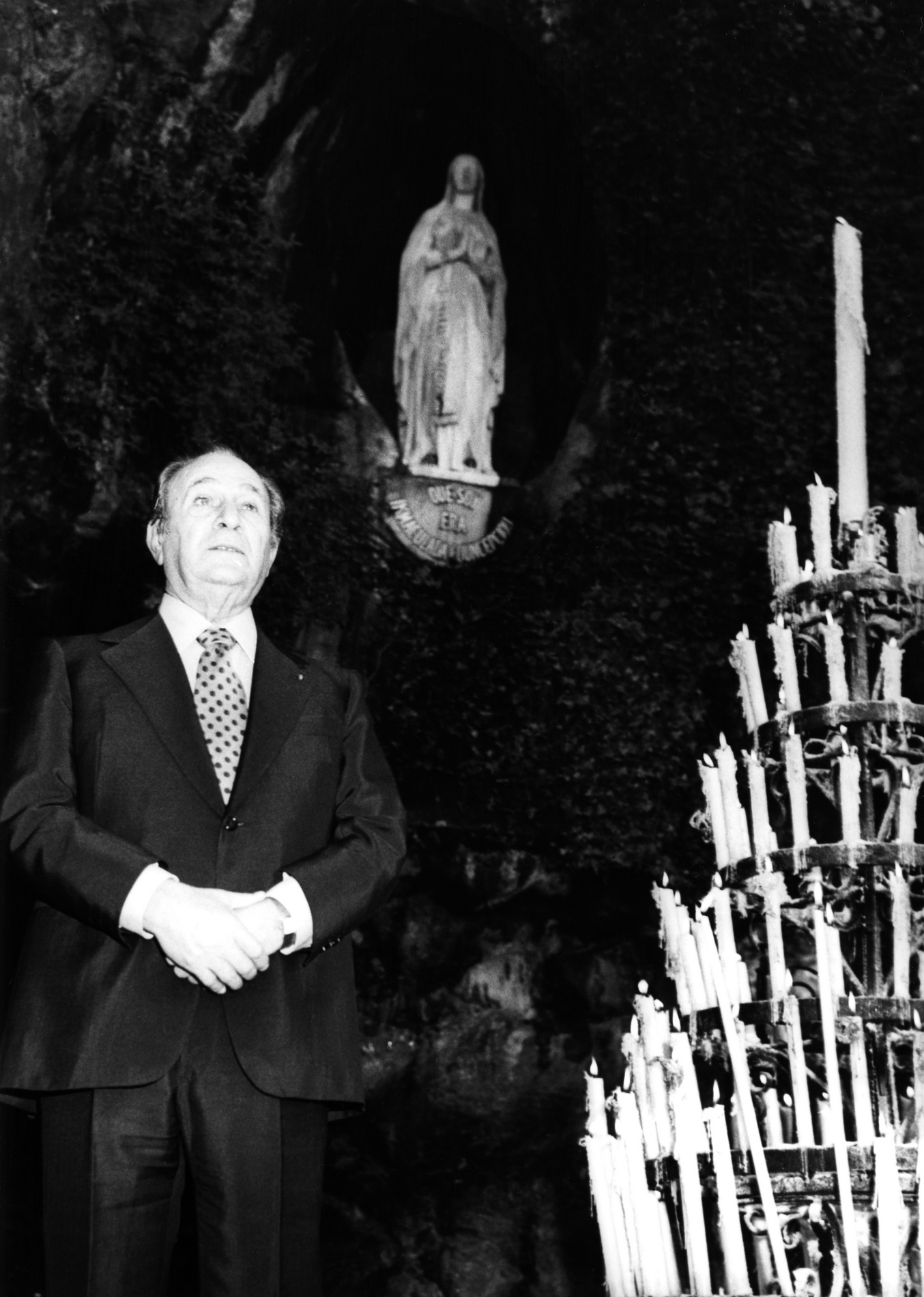 1979.12.04TinoRossiLourdesTV001
