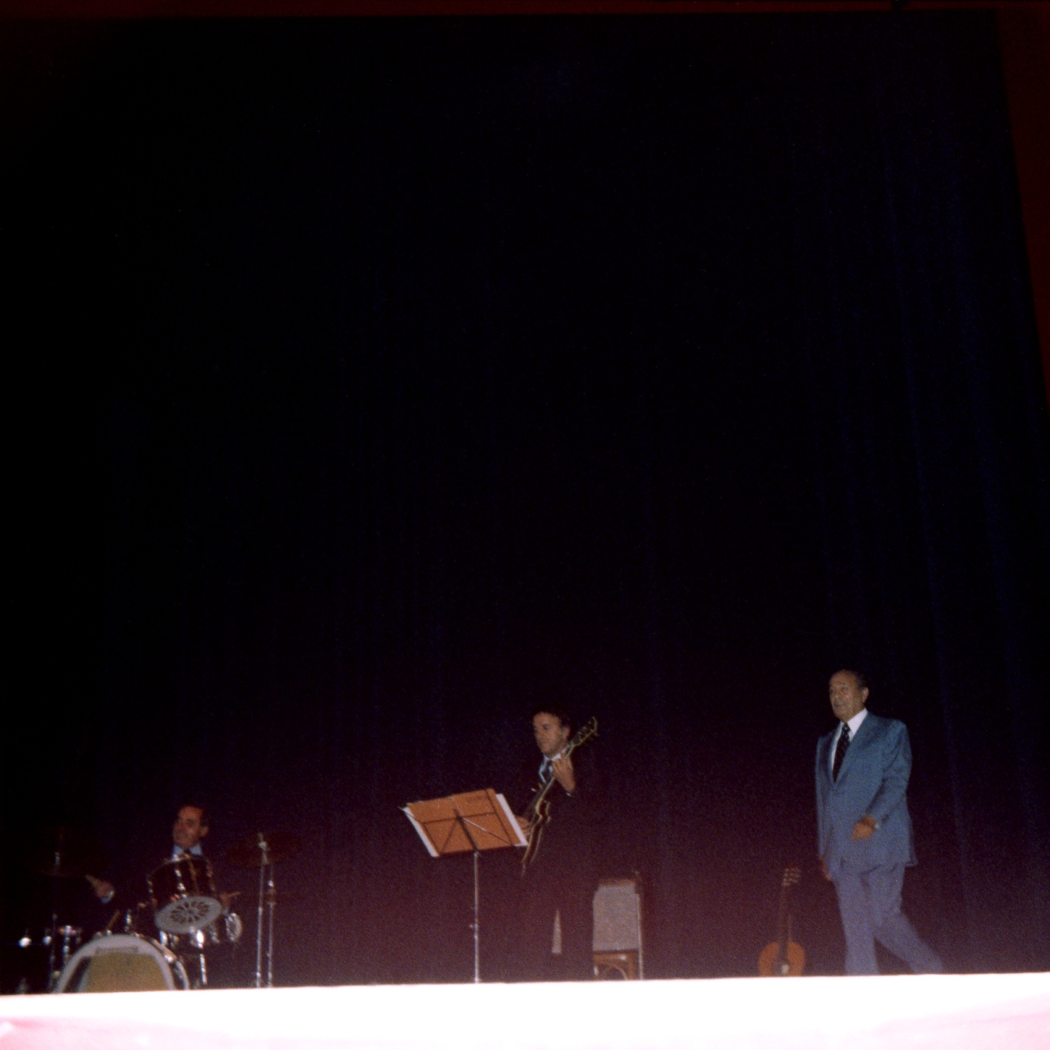 1980.10.04GalaTinoRossiLilleR1N014