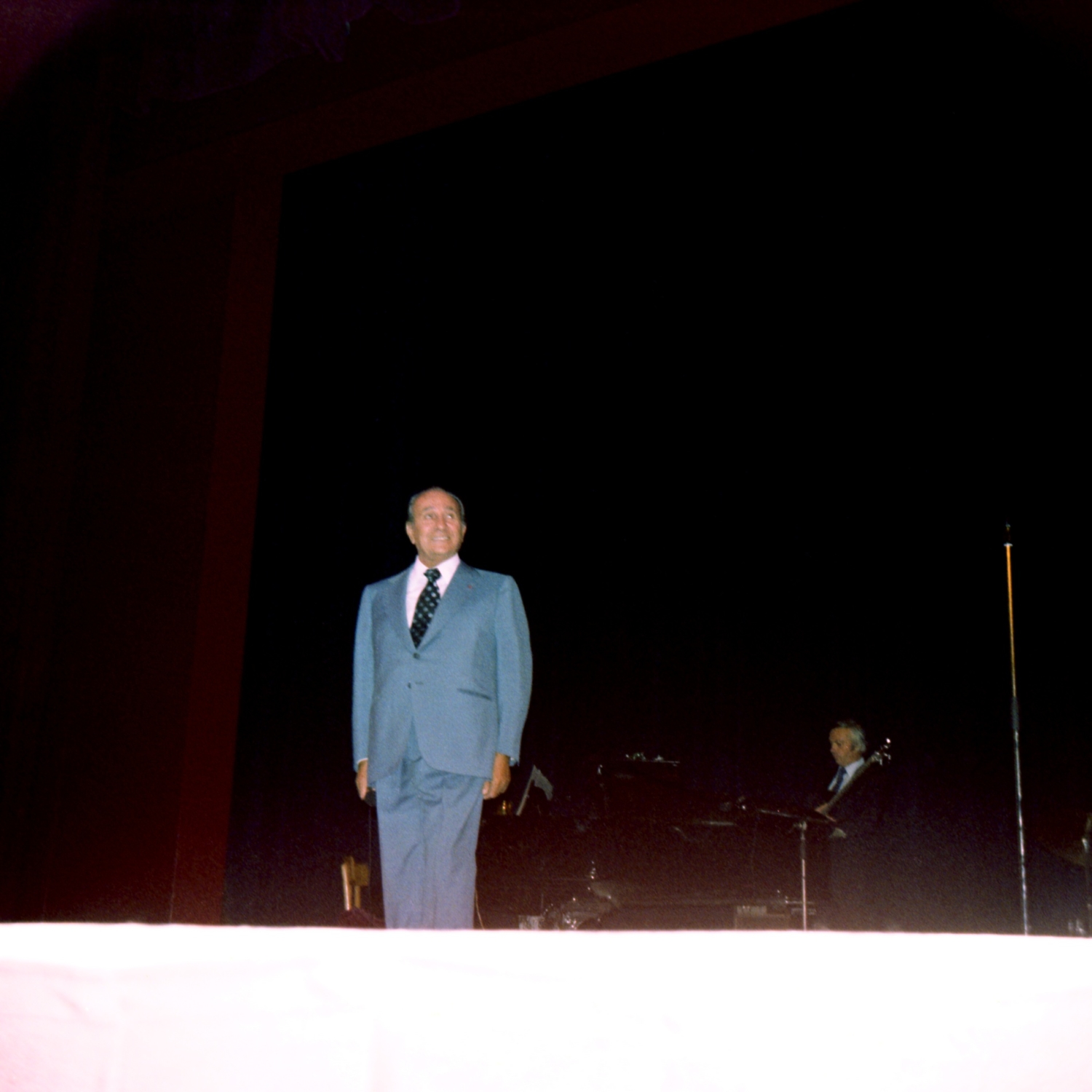1980.10.05GalaTinoRossiLilleR2N007
