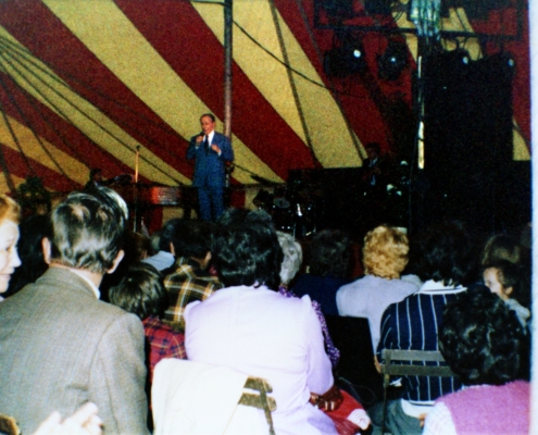 1981.04.05TinoRossiTain03