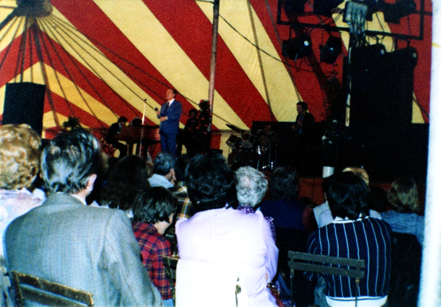 1981.04.05TinoRossiTain12