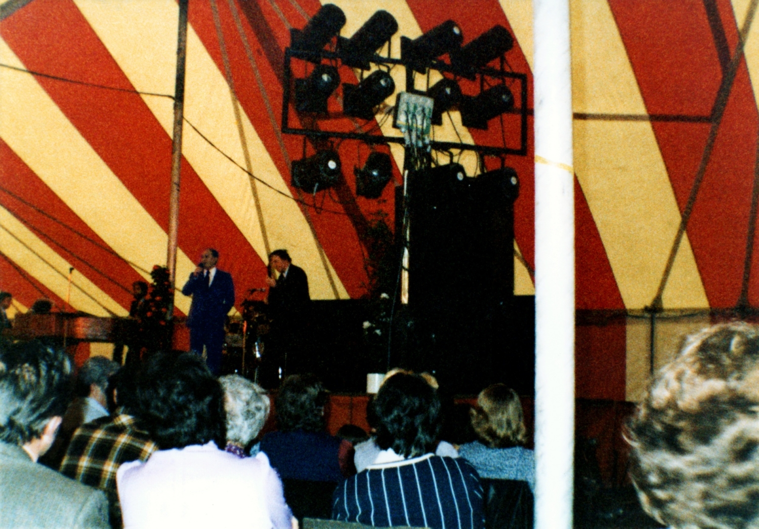 1981.04.05TinoRossiTain16