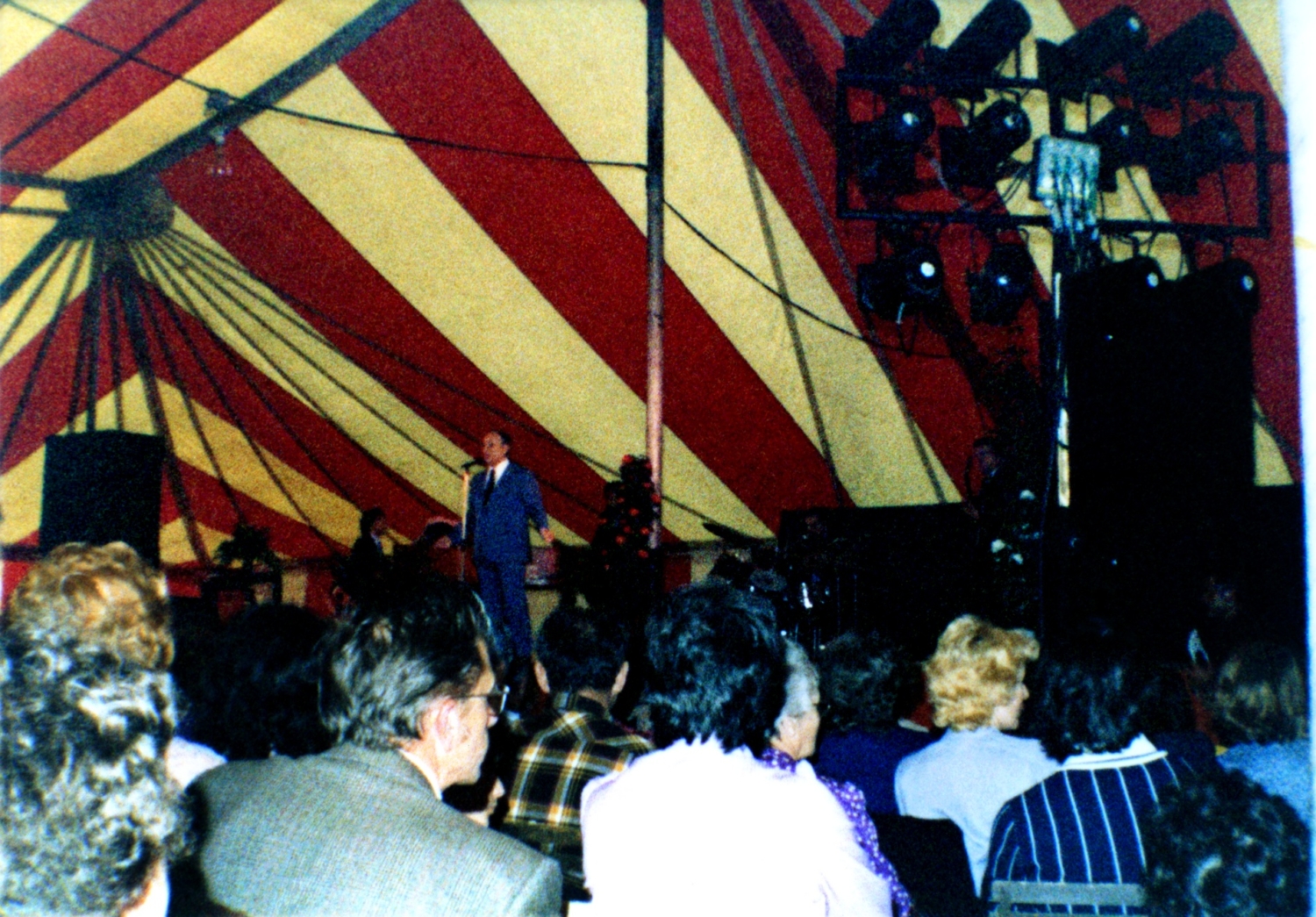 1981.04.05TinoRossiTain19