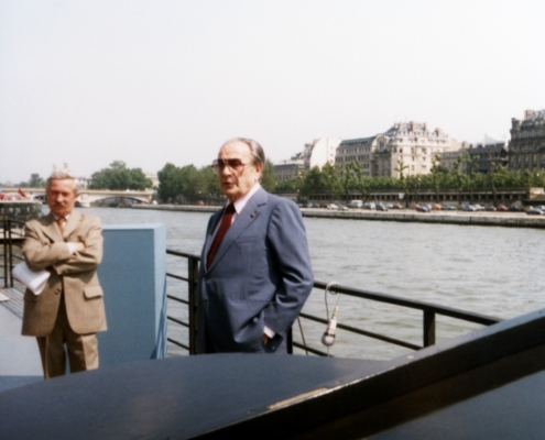 1981.06.23DossierEcranFeteaParisTR002
