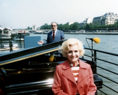 1981.06.23DossierEcranFeteaParisTR003