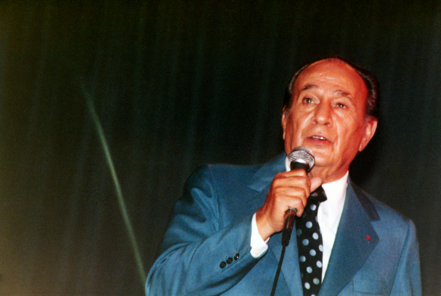 1981.10.25GalaSaintesTinoRossi005